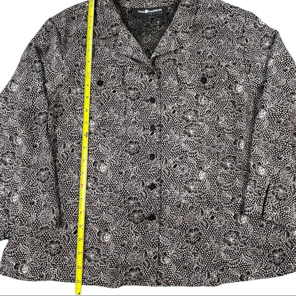 Sag Harbor Petite size small vintage black & white floral button down shirt EUC - Picture 12 of 13